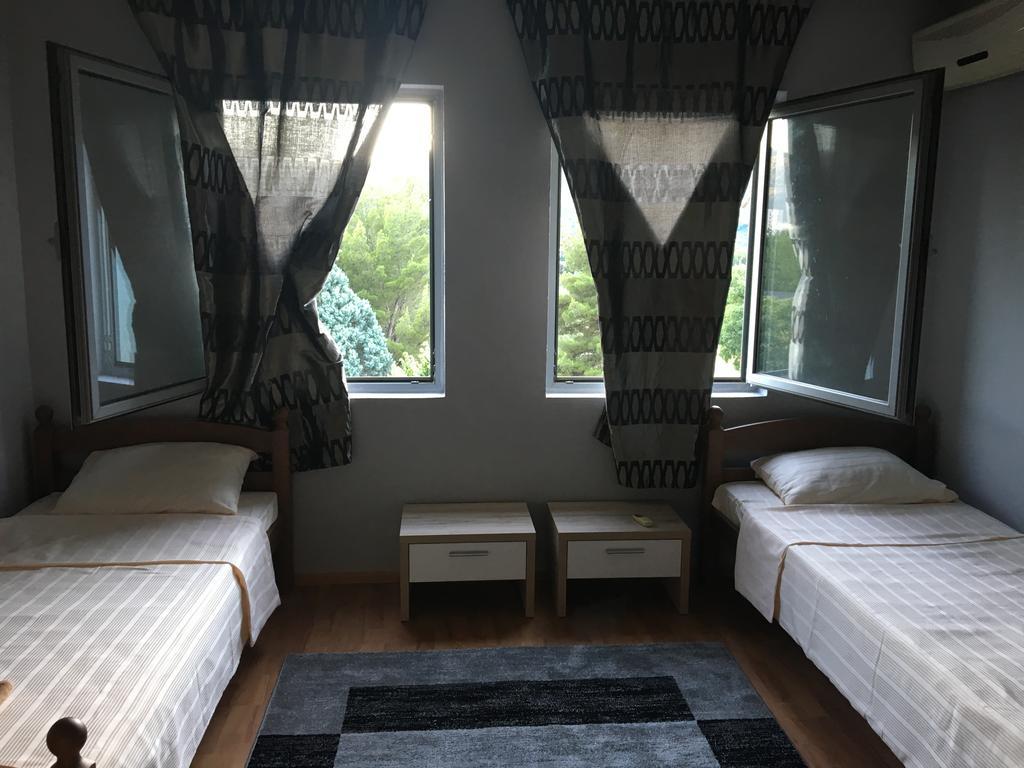 Mell Apartments Mostar Buitenkant foto