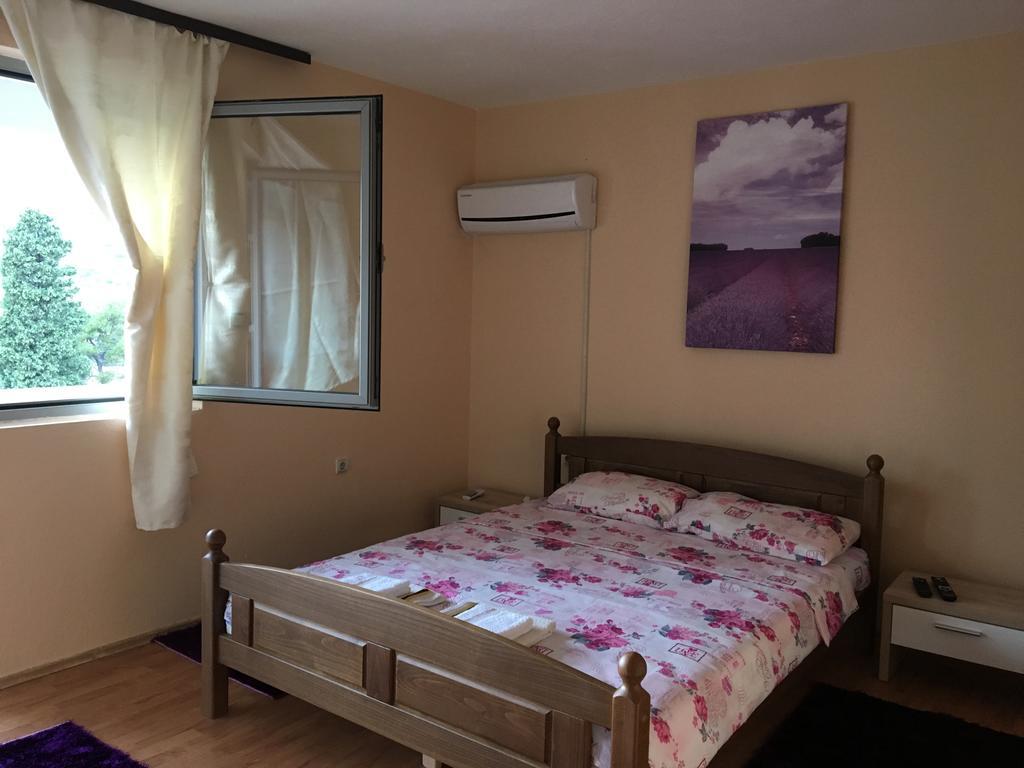 Mell Apartments Mostar Buitenkant foto