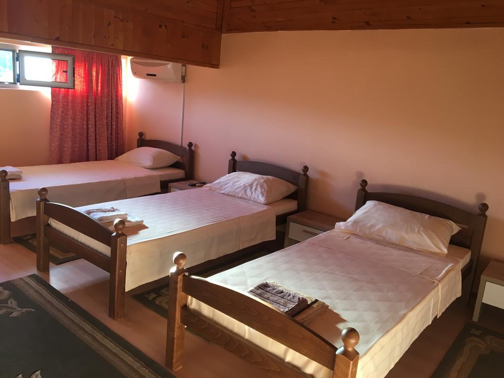 Mell Apartments Mostar Buitenkant foto