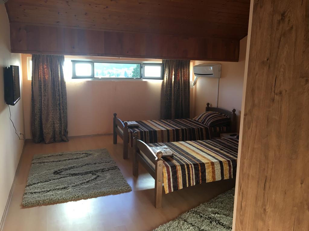 Mell Apartments Mostar Buitenkant foto