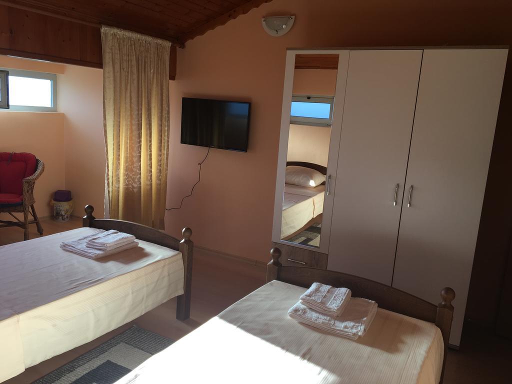 Mell Apartments Mostar Buitenkant foto