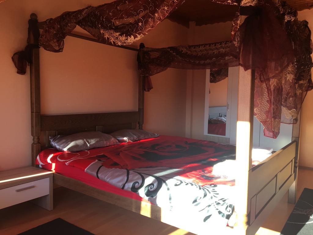 Mell Apartments Mostar Buitenkant foto