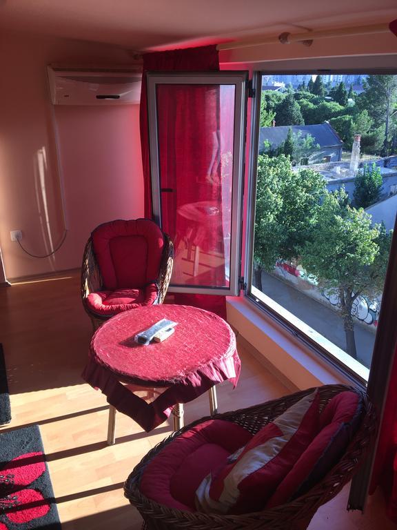 Mell Apartments Mostar Buitenkant foto