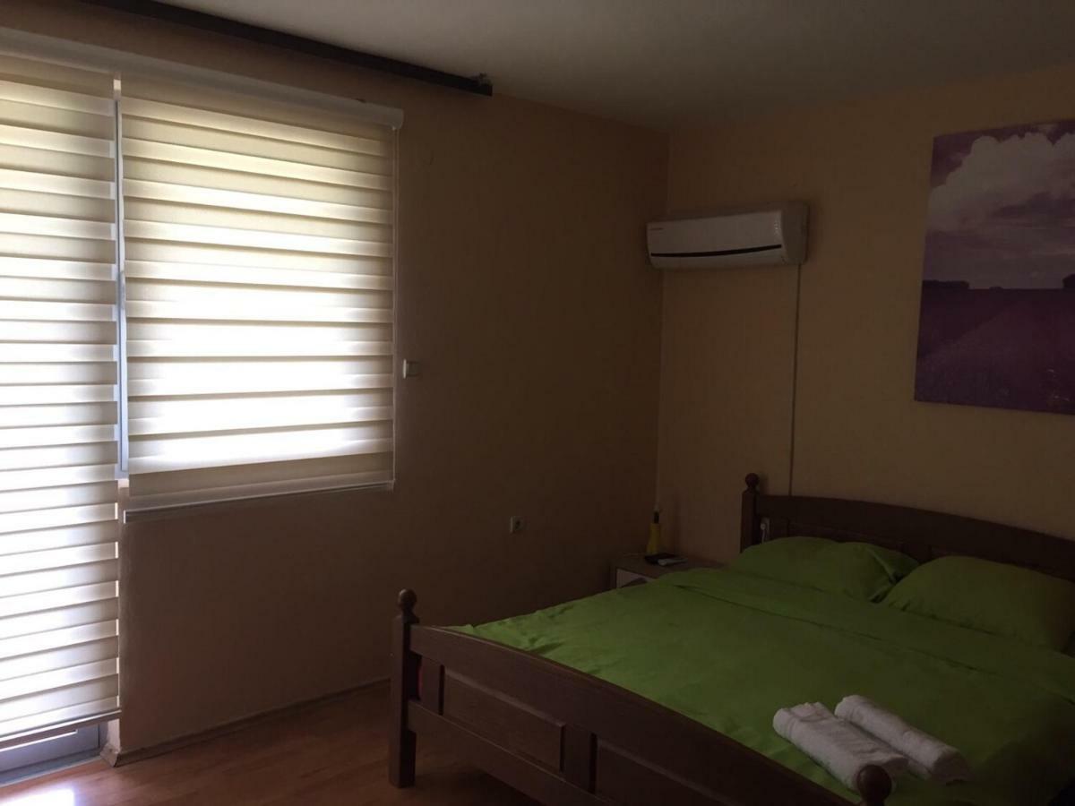 Mell Apartments Mostar Buitenkant foto